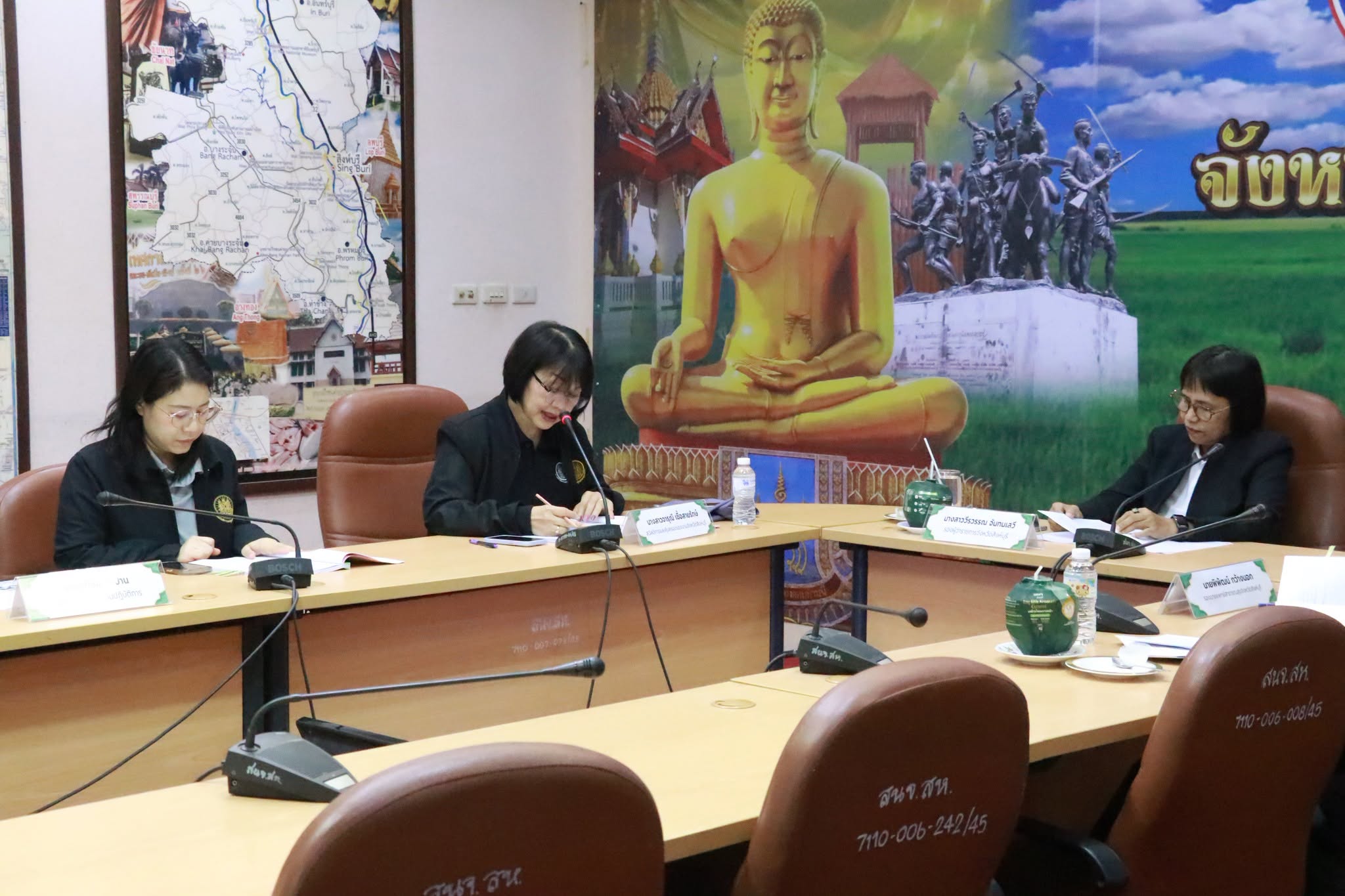 📰 🏛️ จังหวัดสิงห์บุรี ประชุมคณะกรรมการกลั่นกรองรับรองมาตรฐาน มยส. มุ่งขับเคลื่อนสถานประกอบกิจการปลอดยาเสพติดอย่างยั่งยืน 🛡️